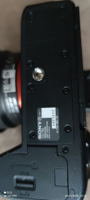 Máquina fotográfica Sony ILCE-7M como nova tem pouco uso.