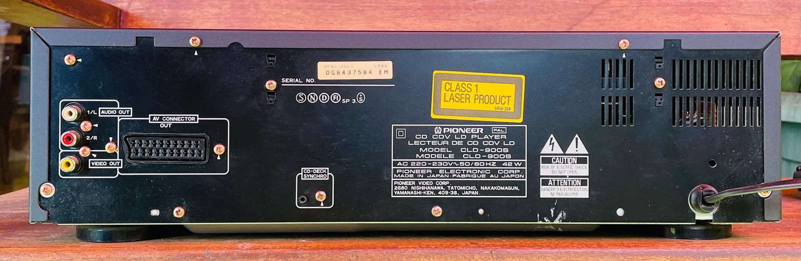 Pioneer CLD-900S LaserDisc Player