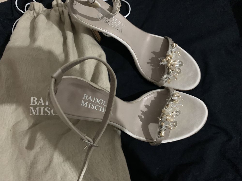 Badgley mischka дорога итальянська пара