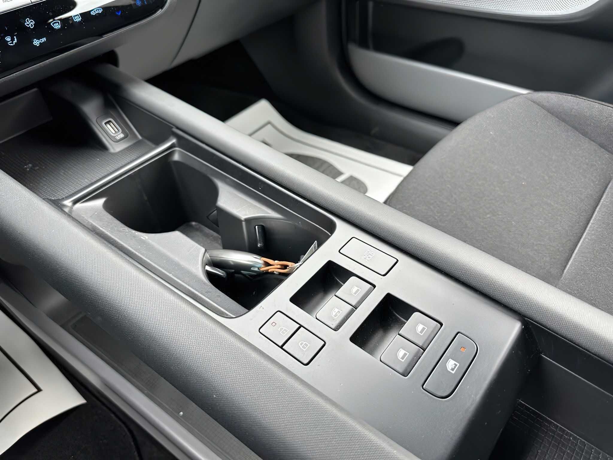 Hyundai Ioniq 6 SE 2024