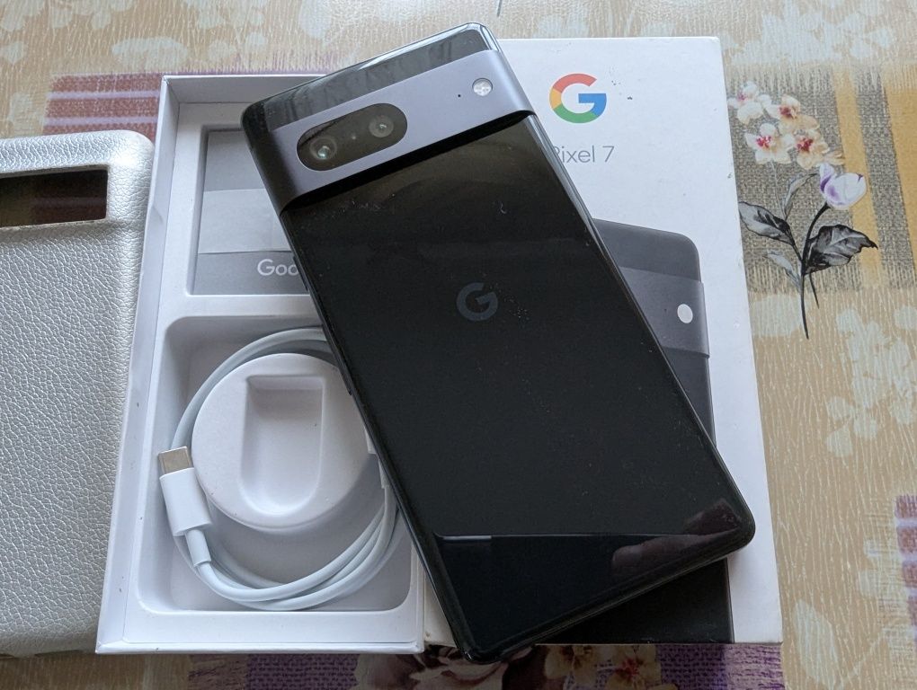 Google Pixel 7 Obsidian 8-128Gb/Neverlock/NFC/Без Вигорання/152 цикл.