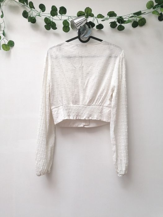 Blusa Branca de Manga Comprida