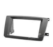 MOLDURA ADAPTADOR PRETO PARA RADIO 2-DIN PARA SKODA
