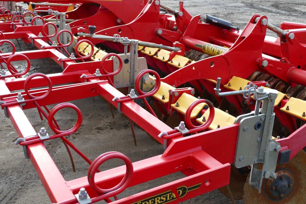brona talerzowa vaderstad carrier cr 820