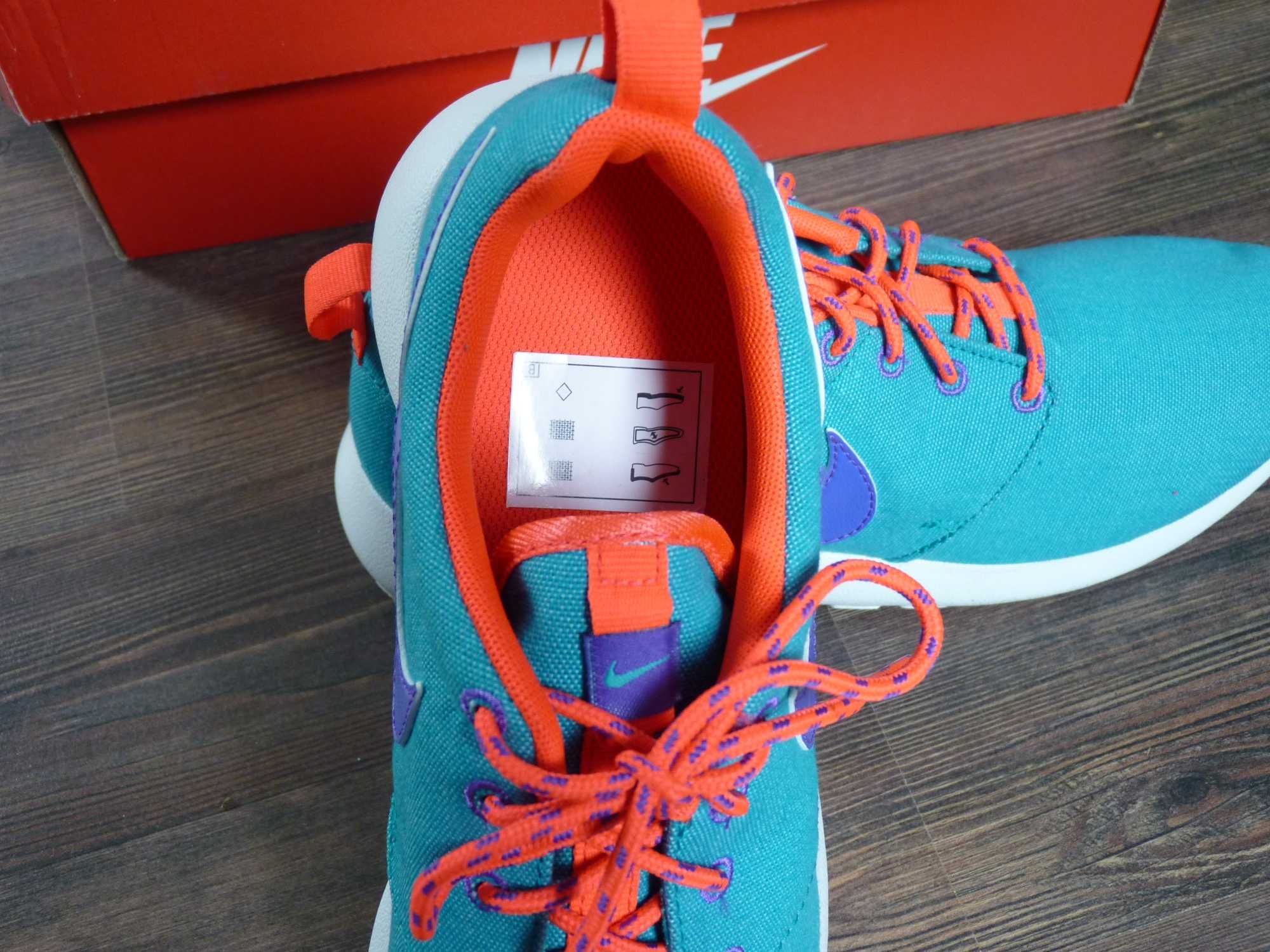 NIKE Rosherun Nowe 38,5