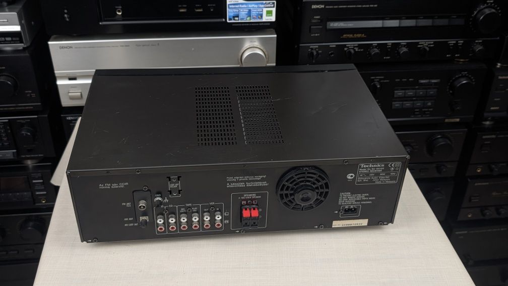 Technics SA-EX120 Wysokiej jakości amplituner FM stereo z RDS
