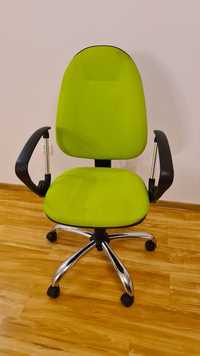 Fotel obrotowy zielony