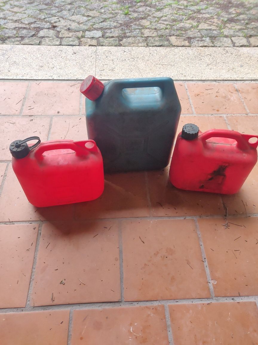 Bidons combustível (2x5L, 1x10L)