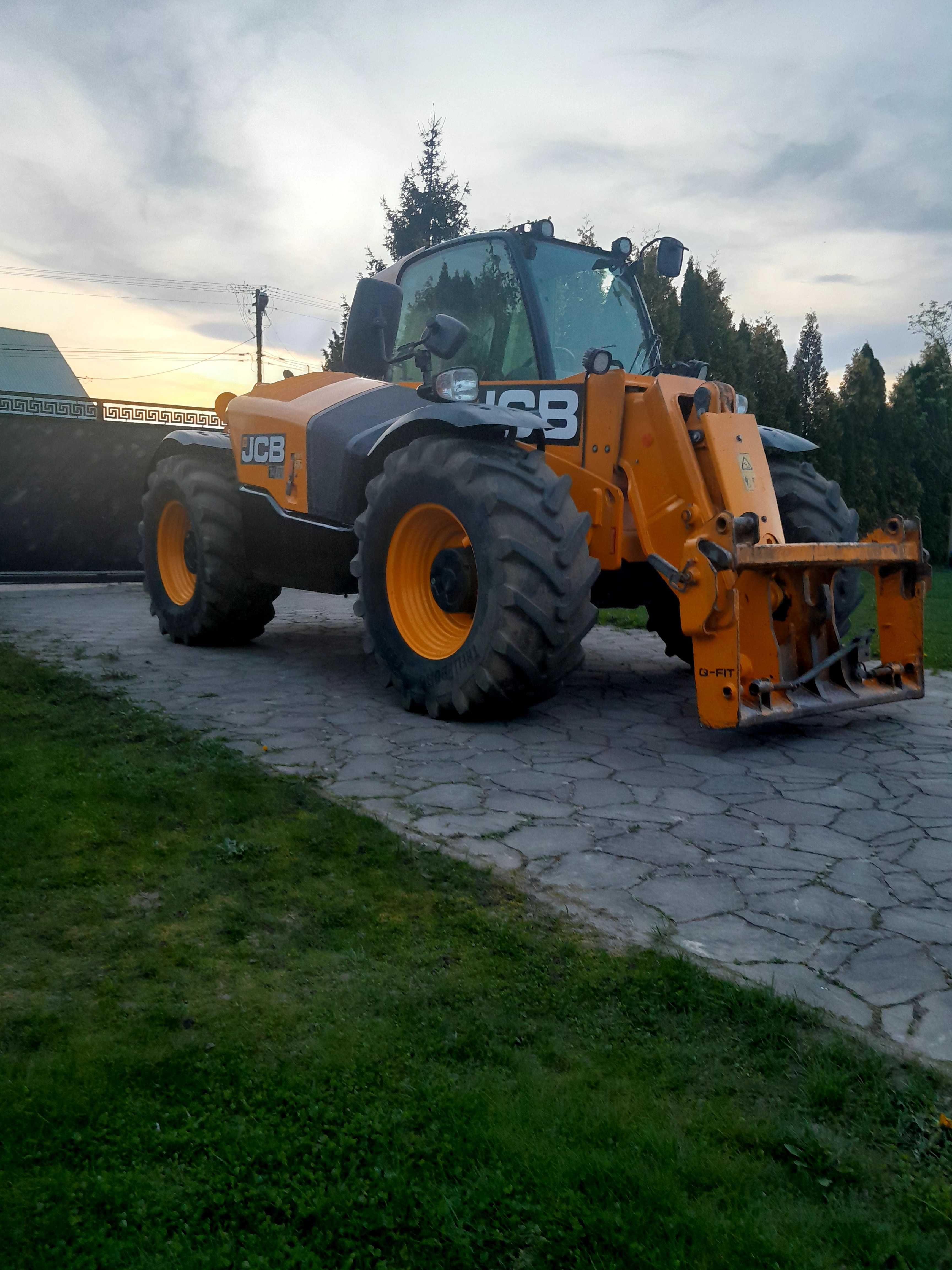 Ładowarka teleskopowa JCB 541-70