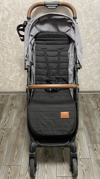 Коляска KinderKraft Grande