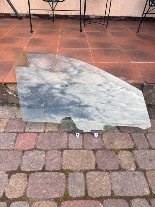 Задній бампер,дверні карти,передні бокові вікна,Toyota Rav 4 x50 USA