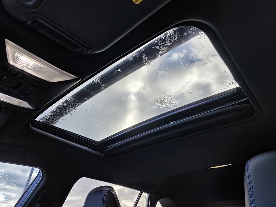 Toyota RAV4      2023