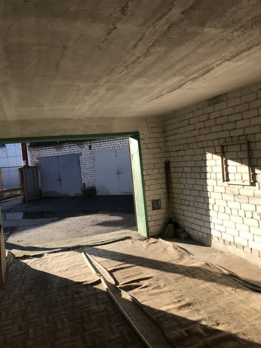 Сдам гараж в самом центре города, район  пассажа