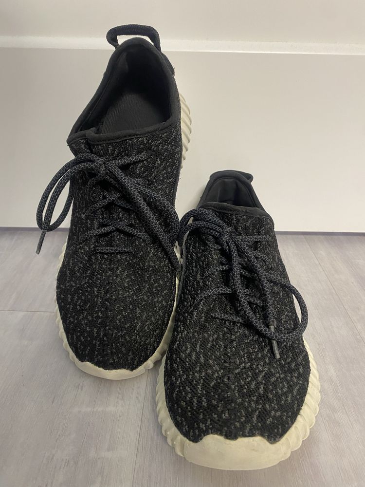 adidas yeezy boost V 1 (40-41р)26 см