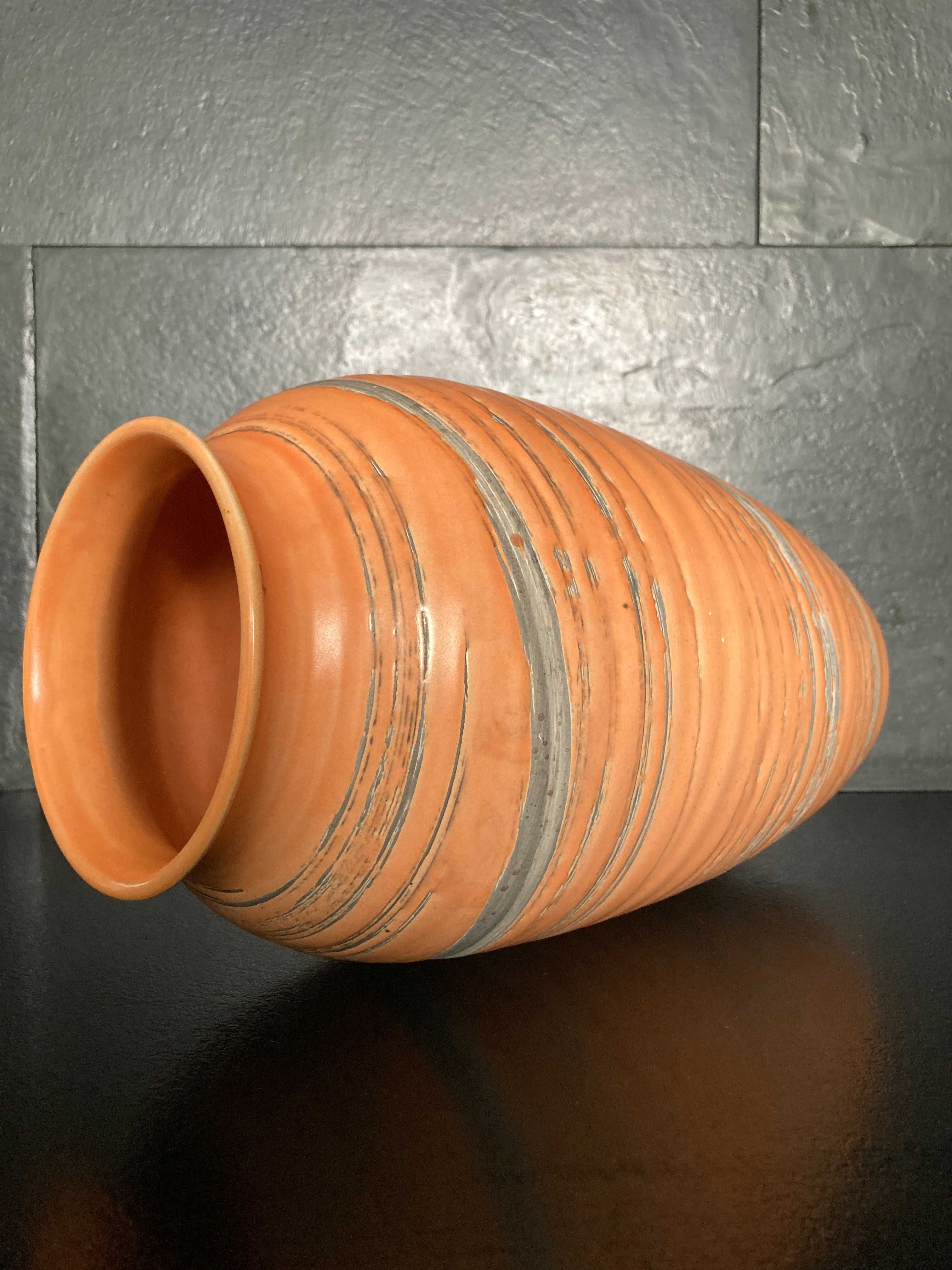 Ceramiczny duży wazon z ciekawym wzorem