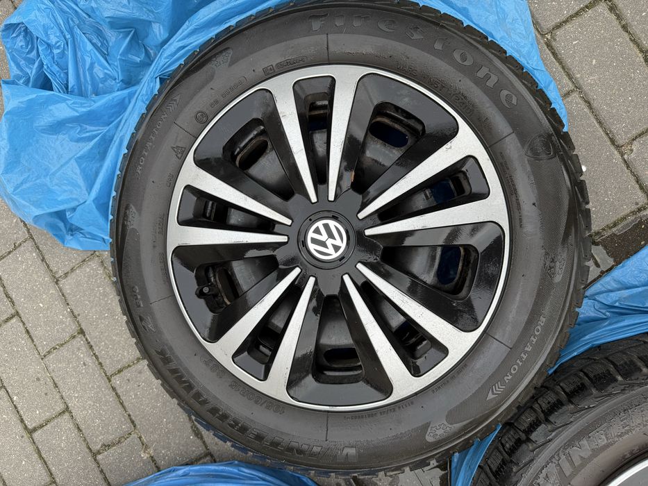 Koła z oponami zimowymi 195/60R15 Firestone