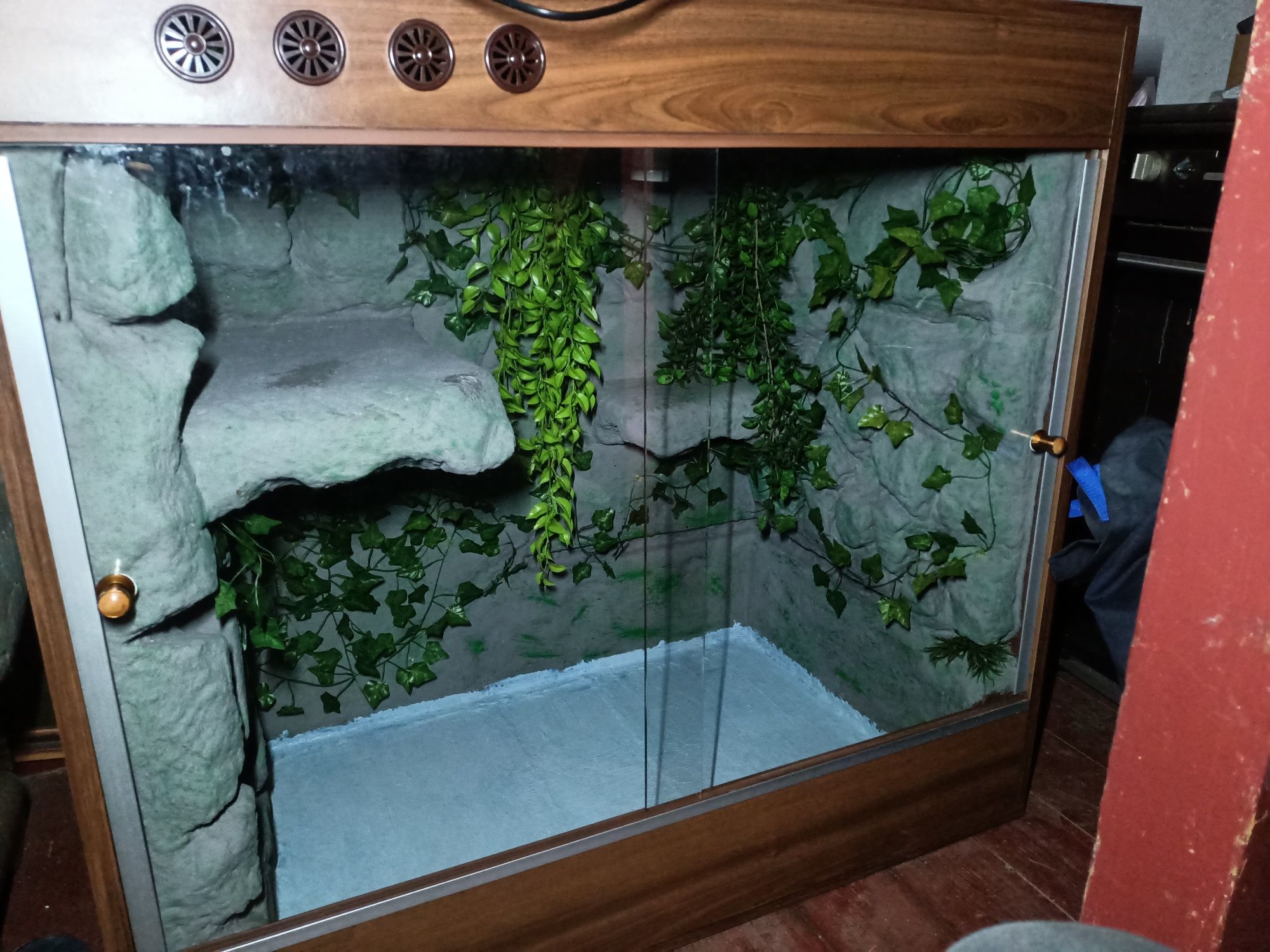 Terrarium z płyty meblowej