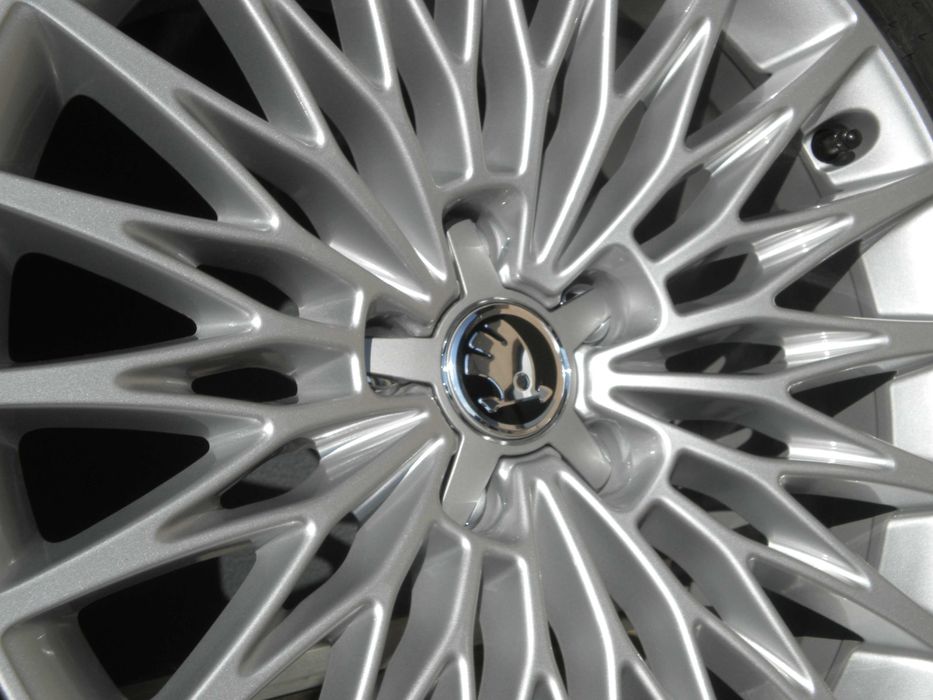 Nowe koła lato alu 18 5x112 oryg AUDI S3 A3 Skoda Octavia II III RS