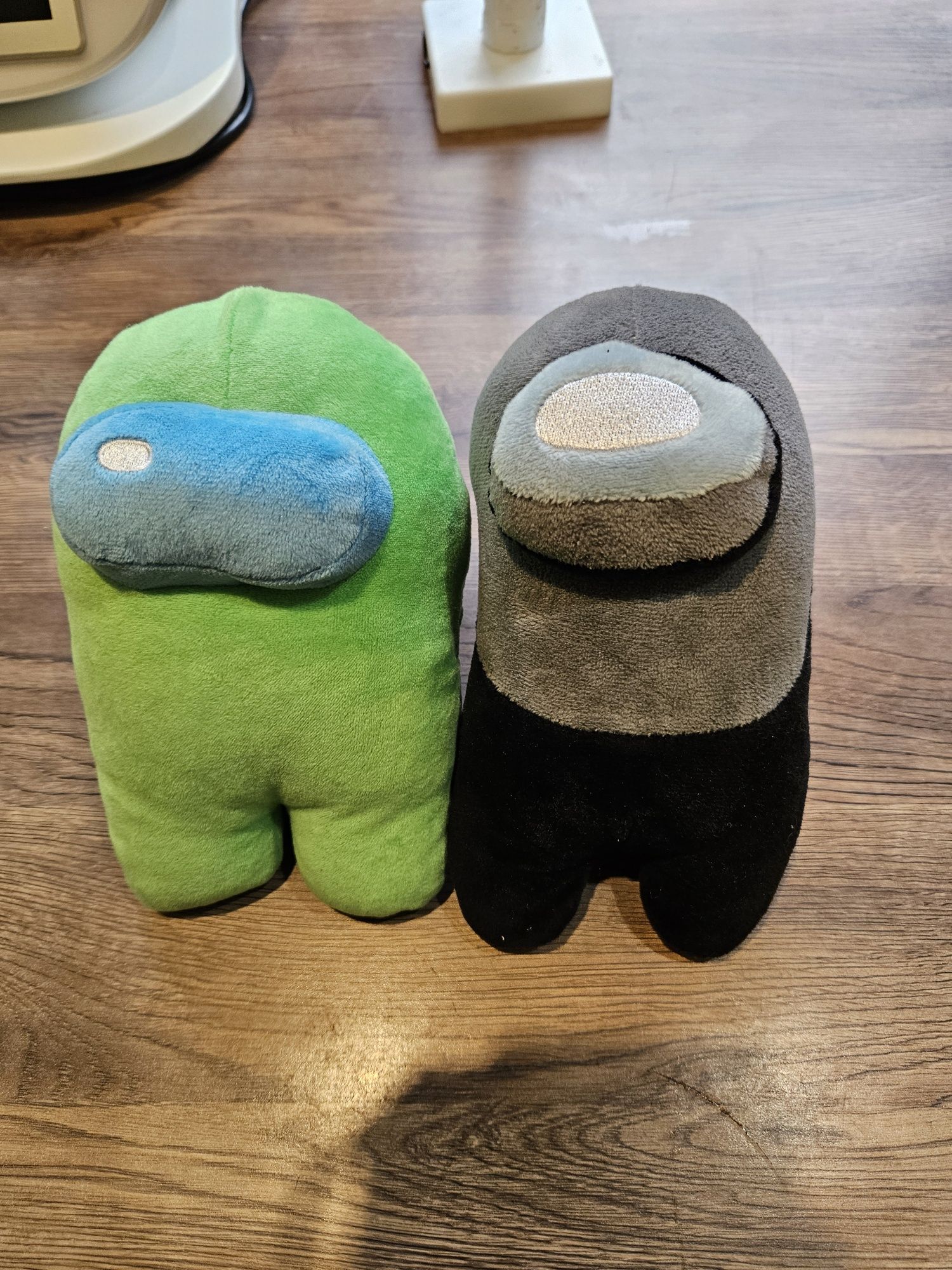 Maskotki Among Us