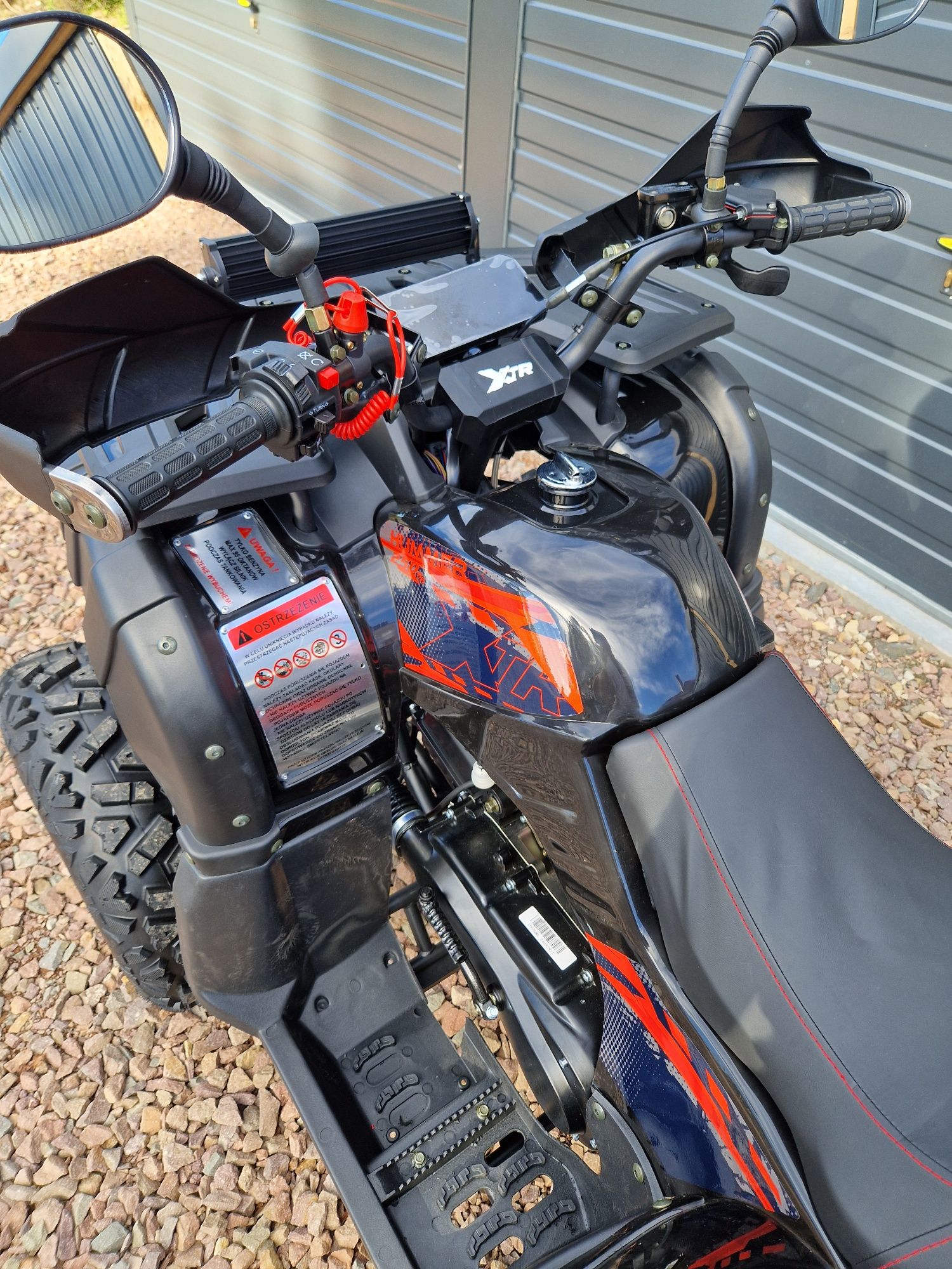 quad 250 XTR hummer automat