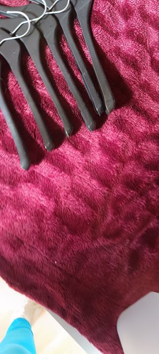 8 cabides usados para roupa