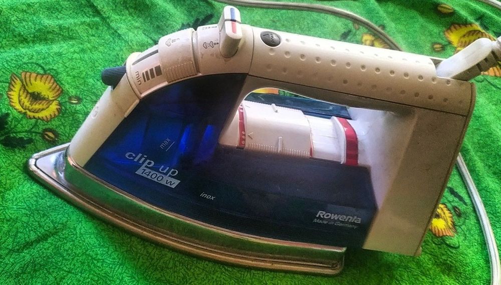 Распродажа до 30 10 бу утюг  термос