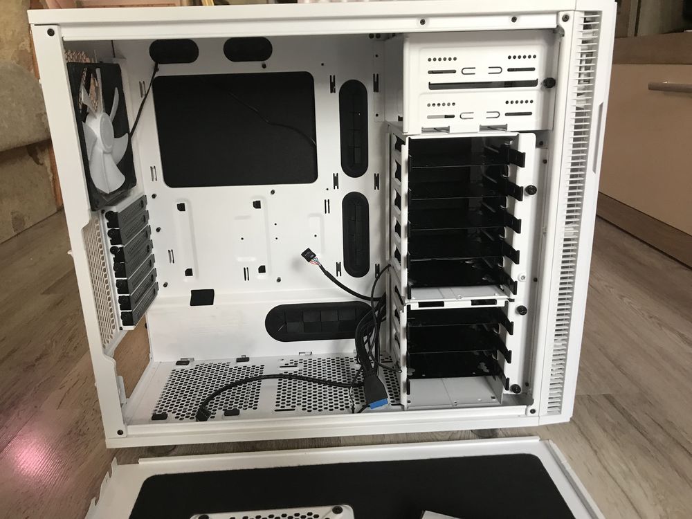 Корпус Fractal Design Define r5 white