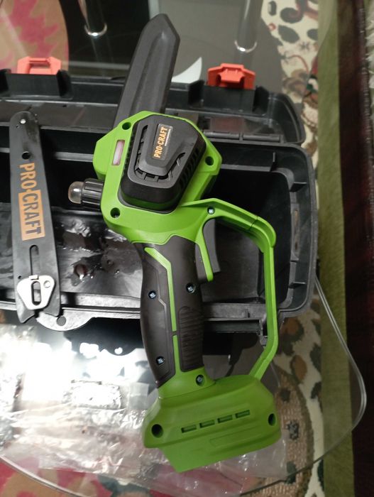 Акумуляторна пила pro craft тушка в чемодані бу