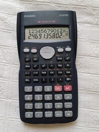 Calculadora científica CASIO fx-82MS