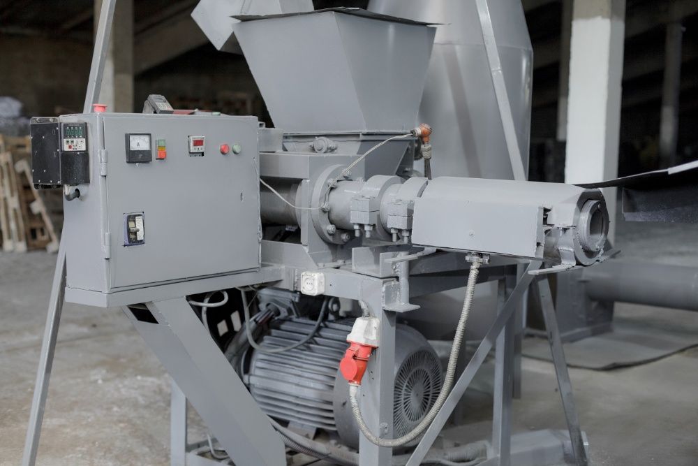 Оборудование для производства топливных брикетов 900 кг\час