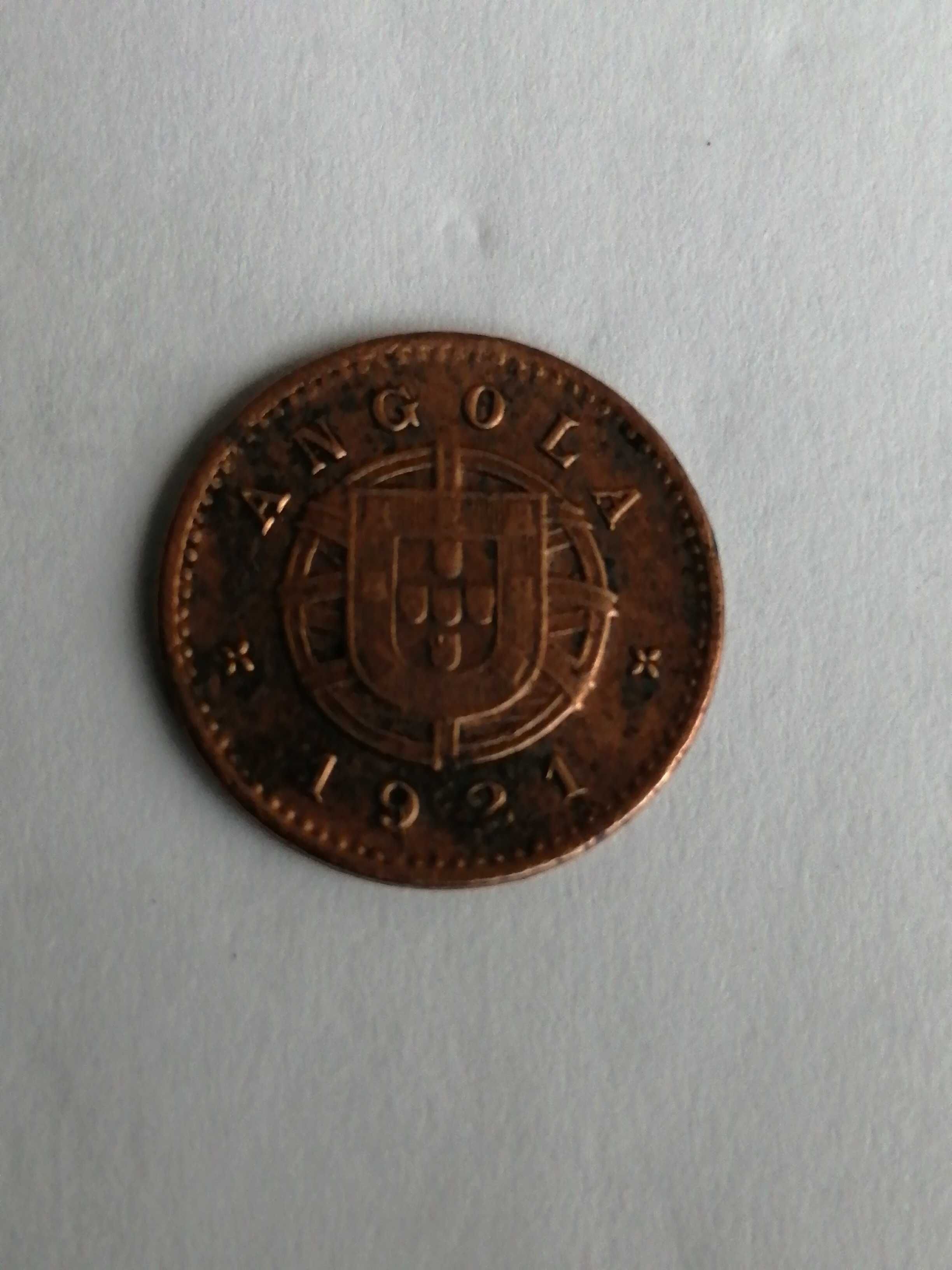 2 moedas de 1921. Angola, de 1 centavo.