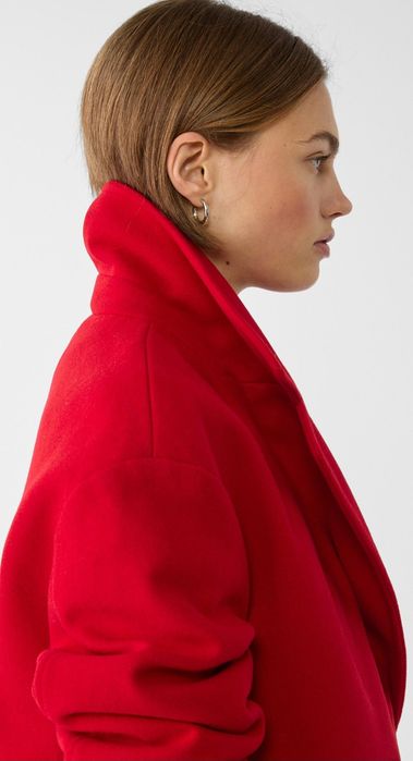 Оренда прокат пальто червоне