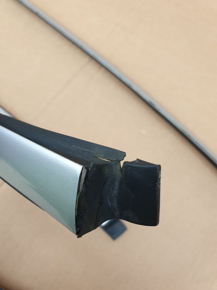 listwy dachowe volvo S60 2005 Rok kolor 426