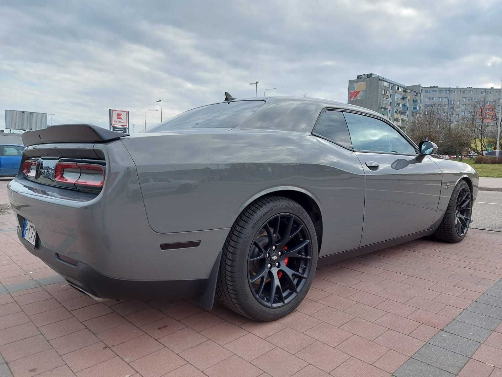 Dodge Challenger 6.4 "SHAKER" scat pack