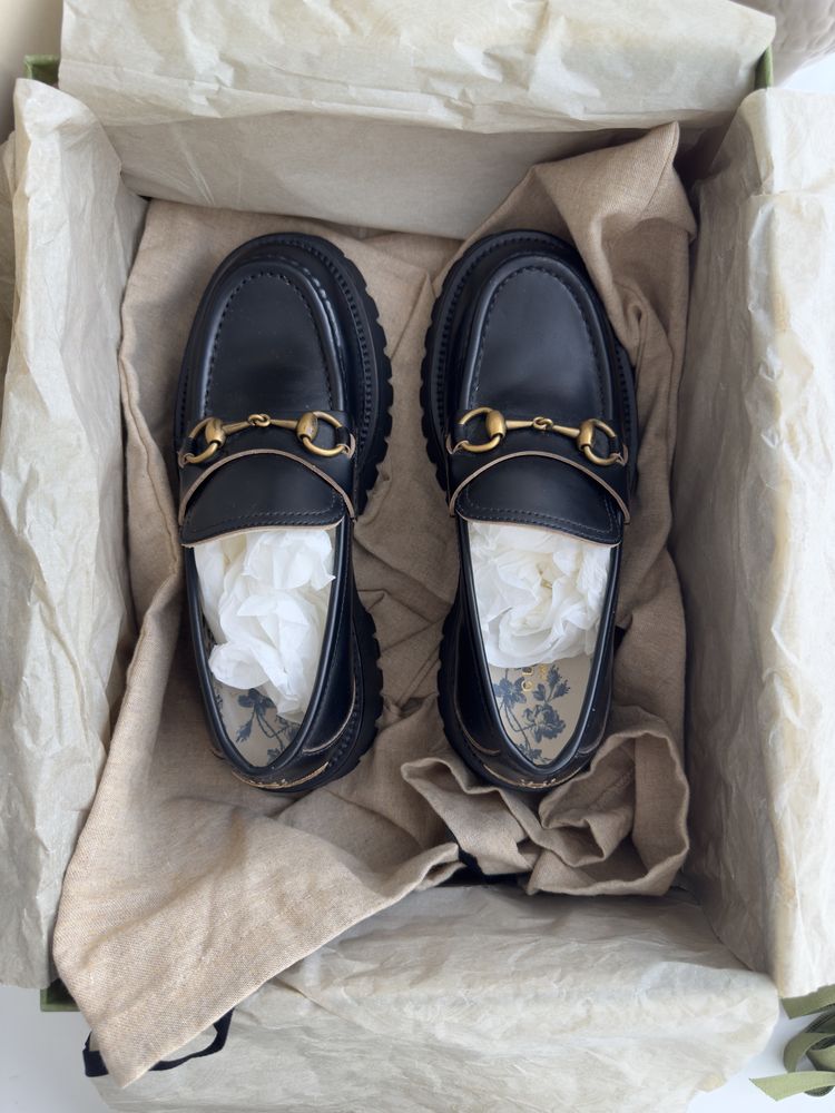 Продам шкіряні лофери GUCCI!