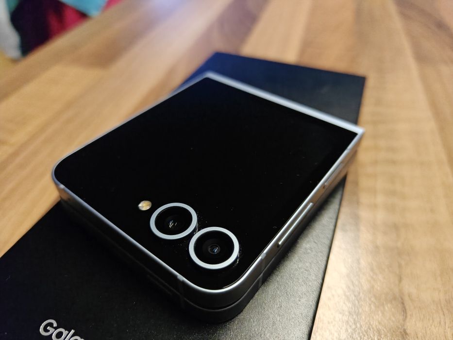 Samsung Z Flip 6 Zamienie