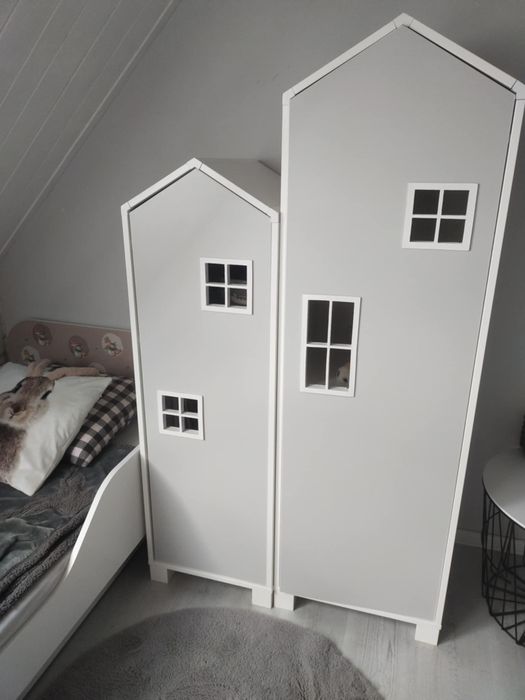 Łóżko oraz szafki dziecięce