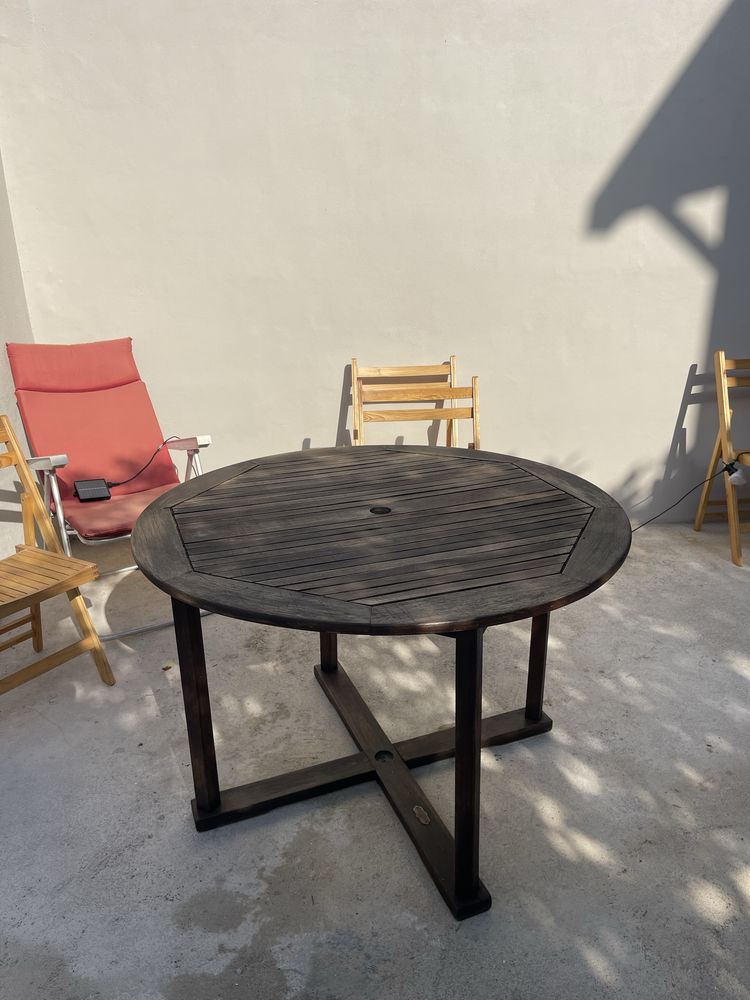 Mesa de jantar exterior madeira