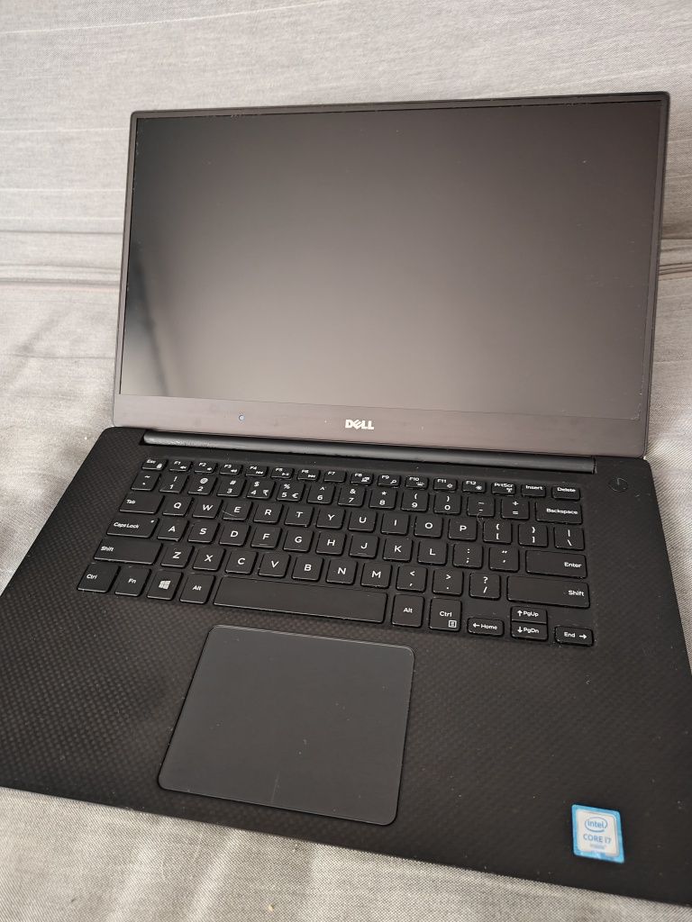 DELL precision 5510 i7 i 16GB