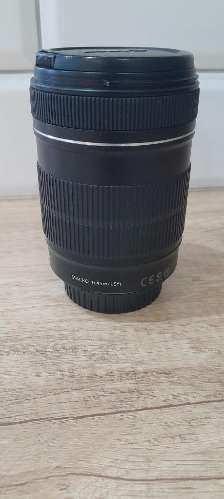 Canona EF-S 18-135mm mm f/3.5-5.6 IS