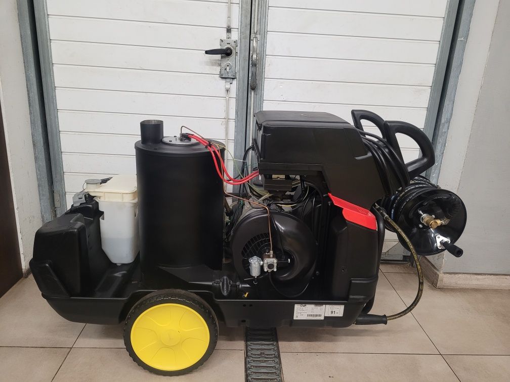 Myjka Ciśnieniowa Karcher HDS 650-4MX * Zwijak * Gorąca Woda * 400V *