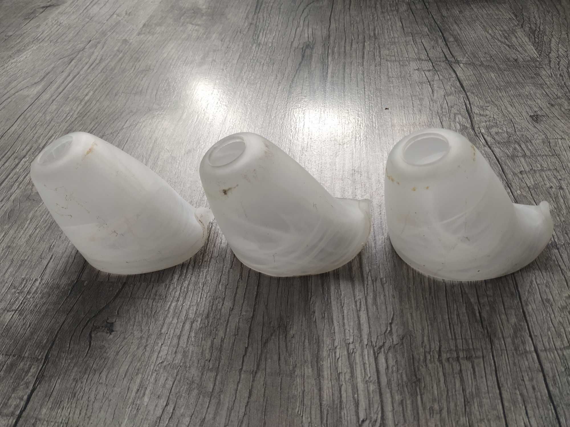 Mały mleczny klosz tulipan x3szt