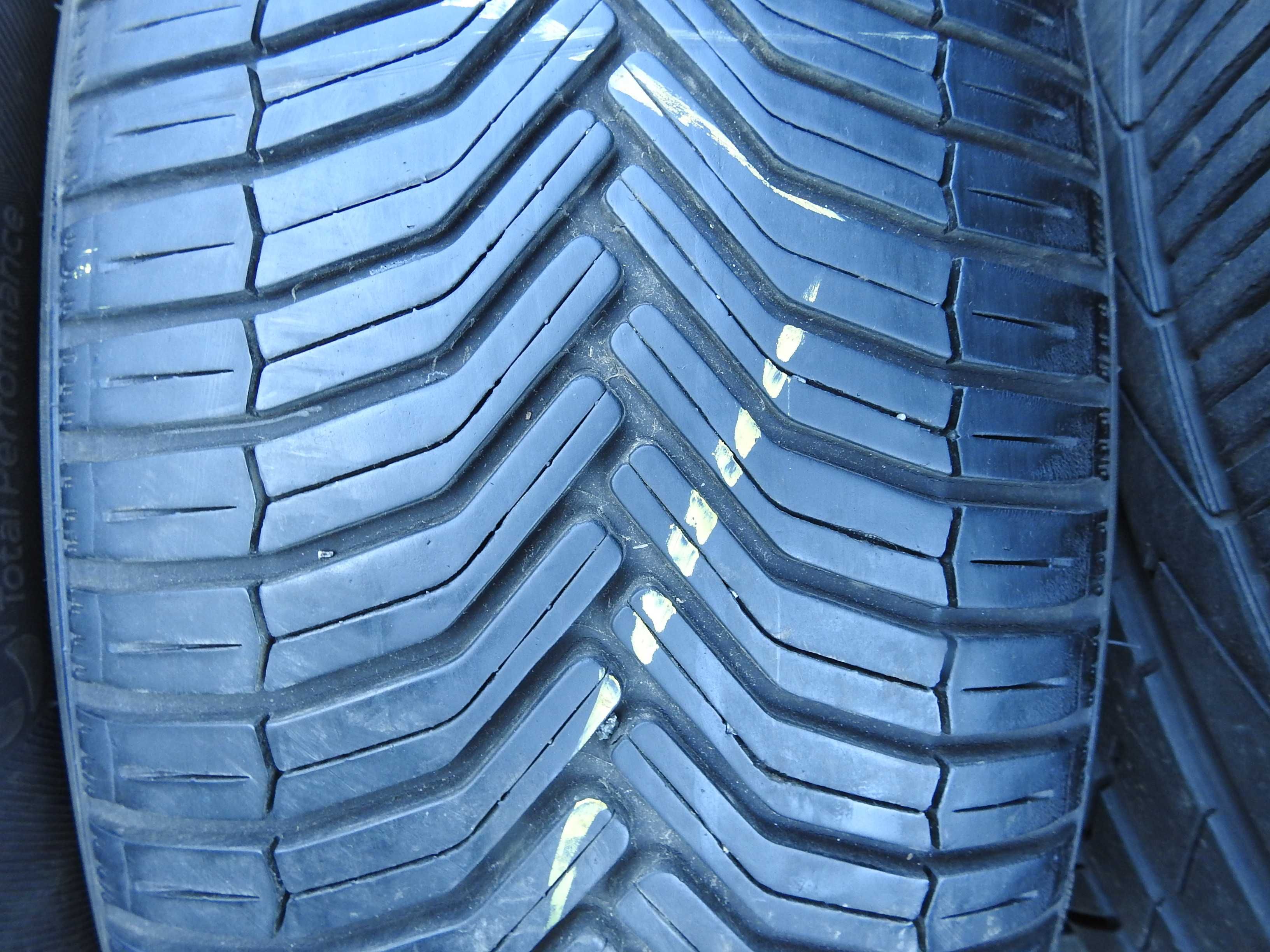 4x MICHELIN CrossClimate AO 235/60r18 103V 2021rok 4x6mm
