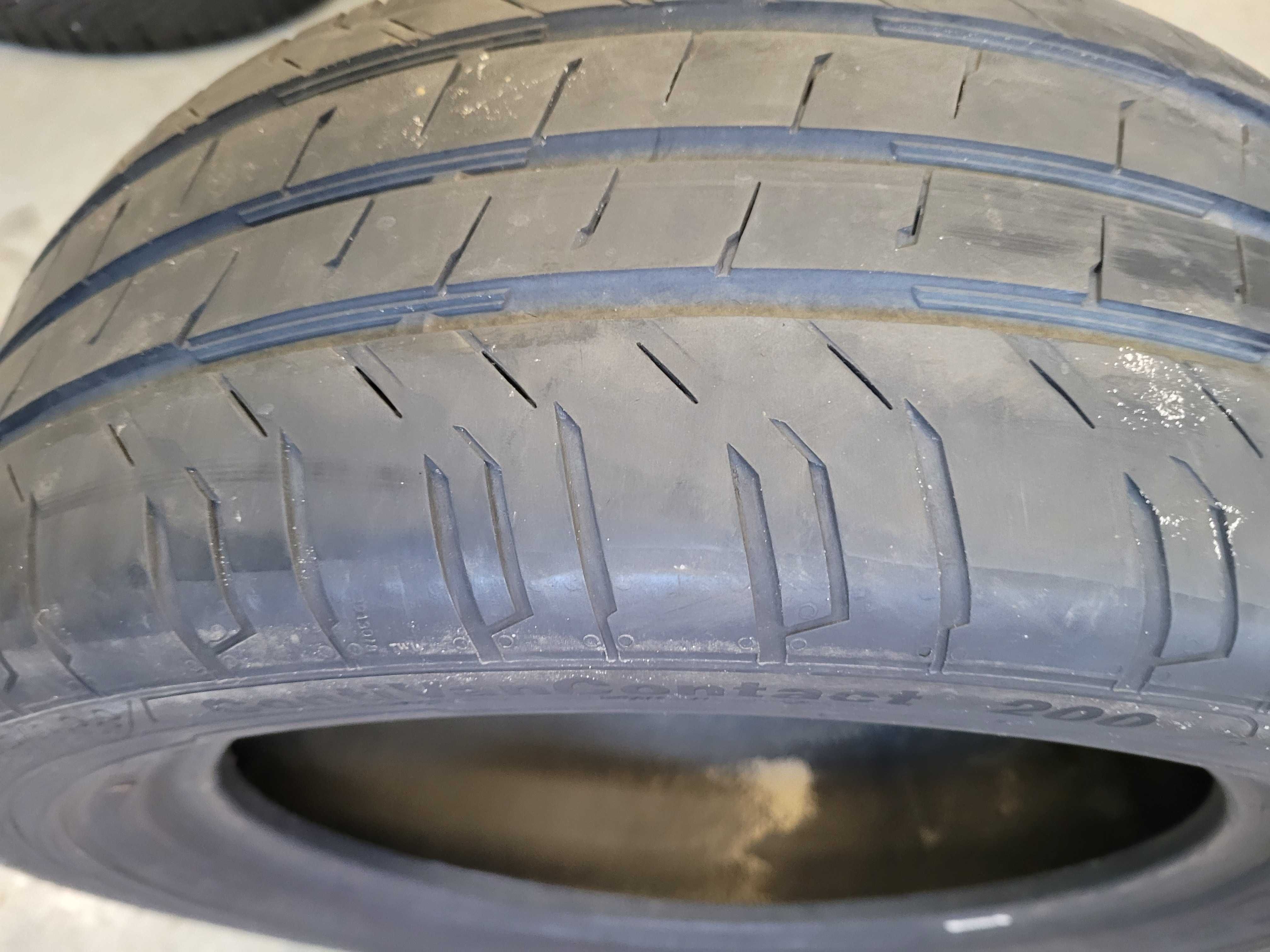 Opona Continental 225/55 R 17