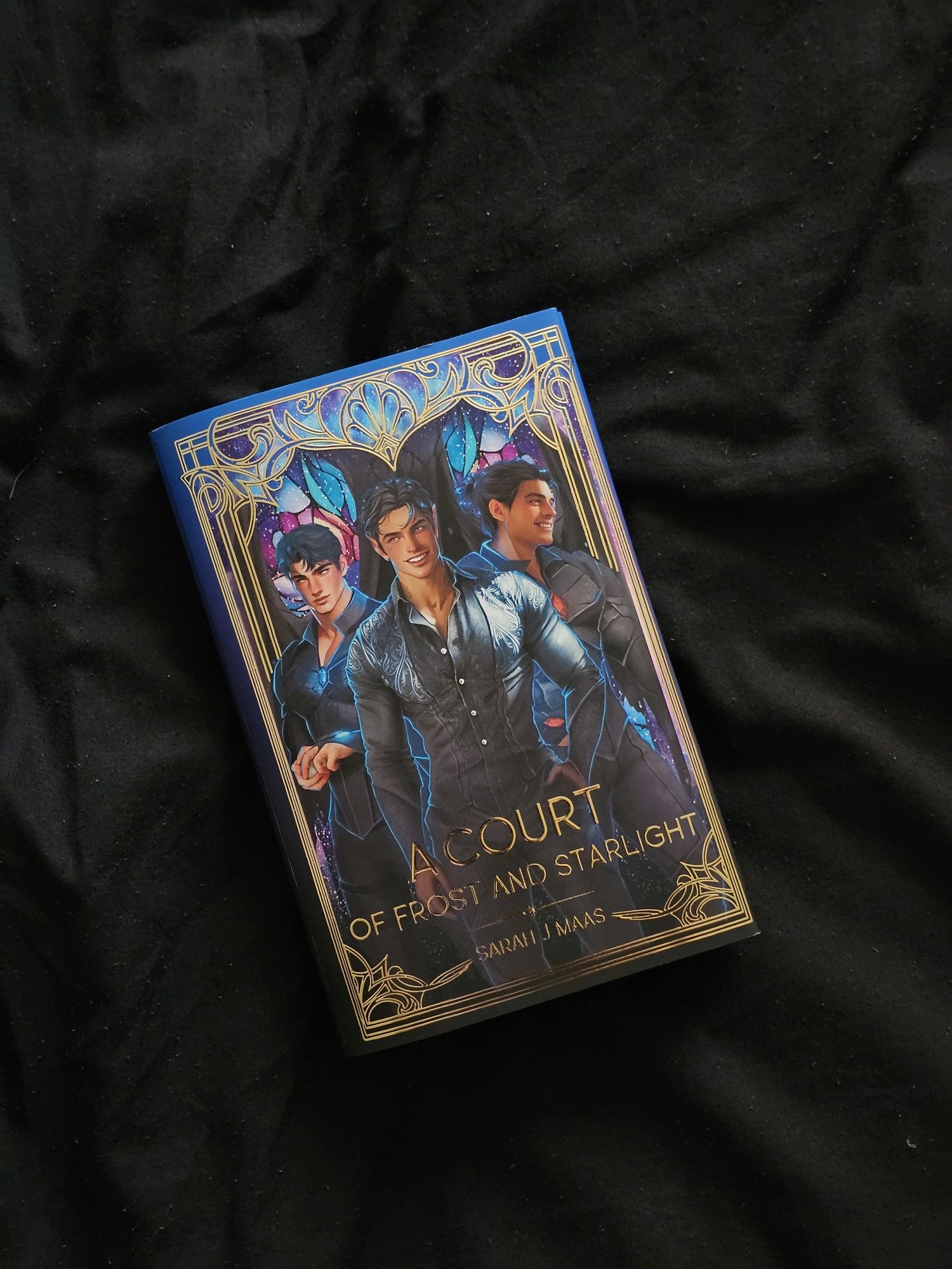 Okładka na książkę A Court of Frost and Starlight by Sarah J. Maas