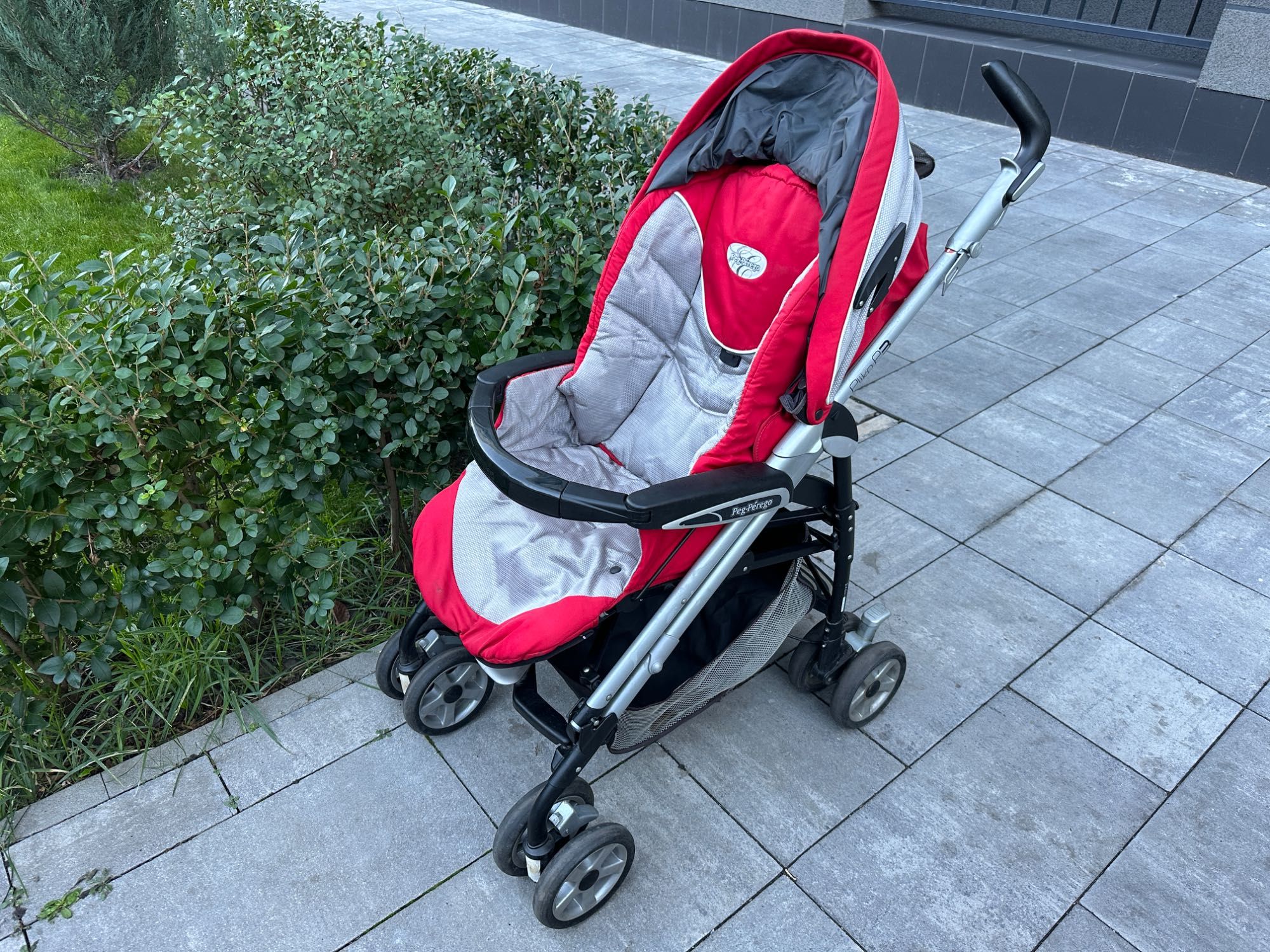 Коляска Peg Perego 3 в 1, в гарному стані
