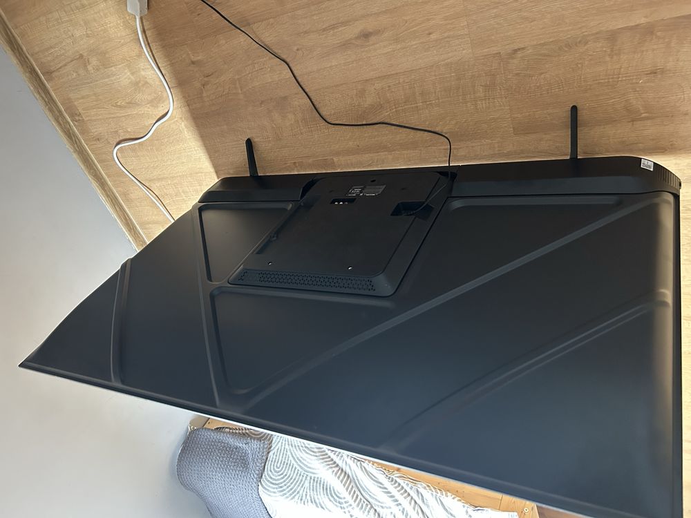 Telewizor HISENSE 58 cali na części