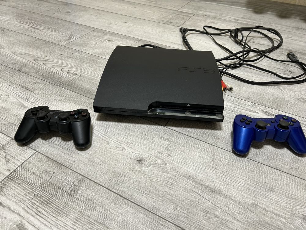 Приставка Sony Play Station 3 Slim + 2 джойстика