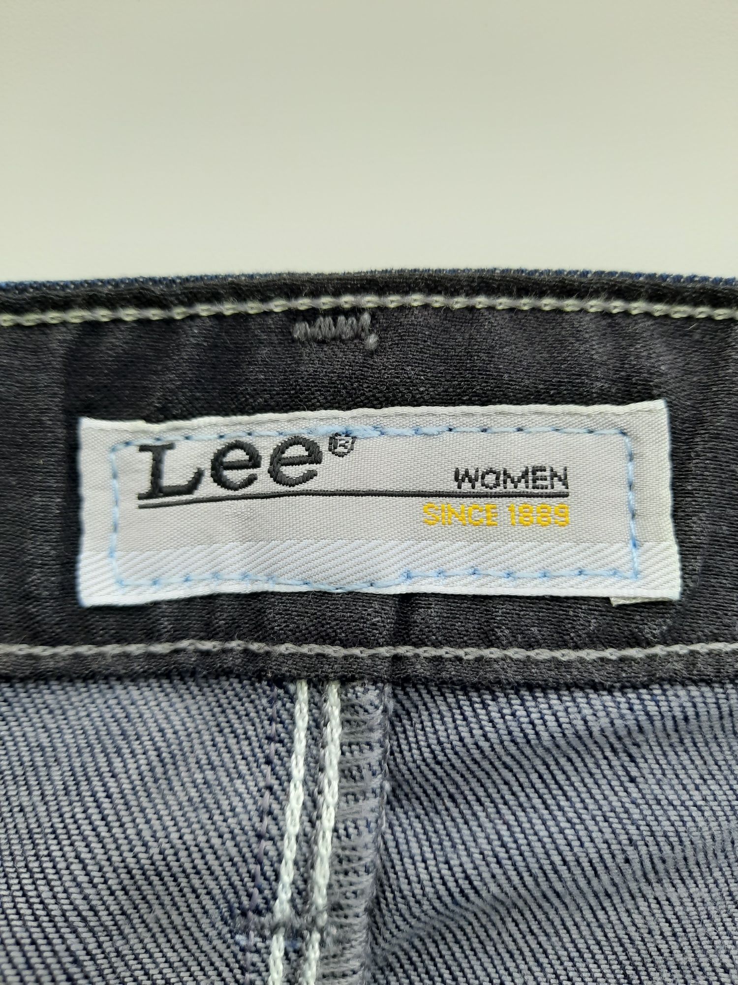 Джинсы Lee жен р W31 L31 ц 500 гр оригинал, отличное состояние