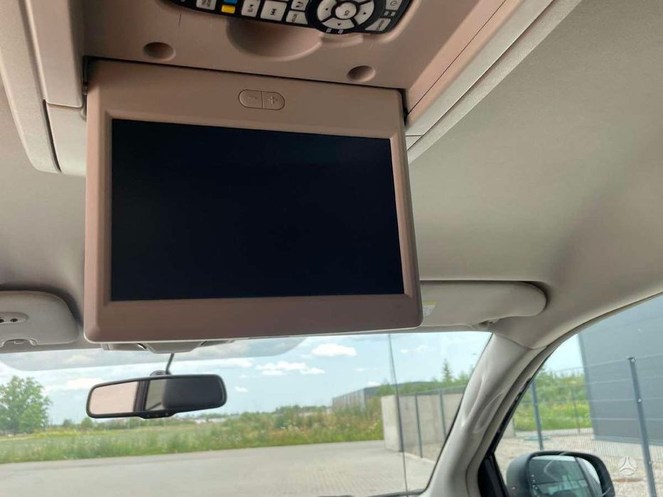 Chrysler town & country.
Gasolina/Gas